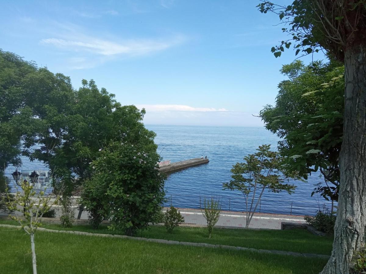 Ваша Квартира В Одессе - У Самого Моря! Odessa Exterior foto